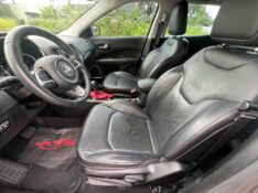 JEEP COMPASS 2.0 LONGITUDE 4X4 2021/2021 ELY AUTOMÓVEIS LAJEADO / Carros no Vale