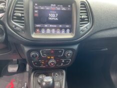JEEP COMPASS 2.0 LONGITUDE 4X4 2021/2021 ELY AUTOMÓVEIS LAJEADO / Carros no Vale