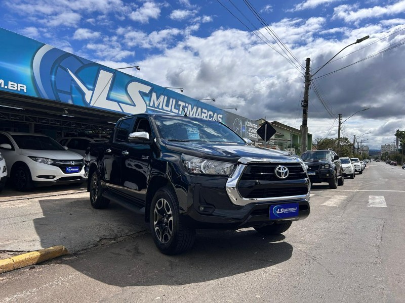 TOYOTA HILUX 2.8 D-4D TURBO DIESEL CD SRV 4X4 AUTOMÁTICO 2022/2022 LS MULTIMARCAS VENÂNCIO AIRES / Carros no Vale