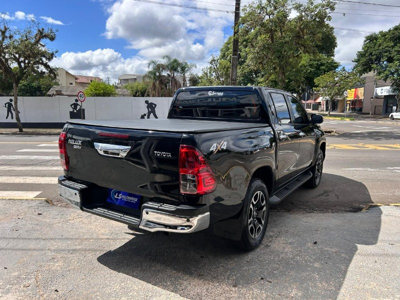 TOYOTA HILUX 2.8 D-4D TURBO DIESEL CD SRV 4X4 AUTOMÁTICO 2022/2022 LS MULTIMARCAS VENÂNCIO AIRES / Carros no Vale