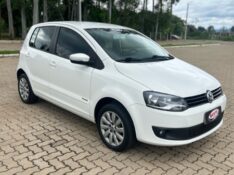 VOLKSWAGEN FOX 1.6 IMOTION TOTAL /2014 NEURI VEÍCULOS LAJEADO / Carros no Vale
