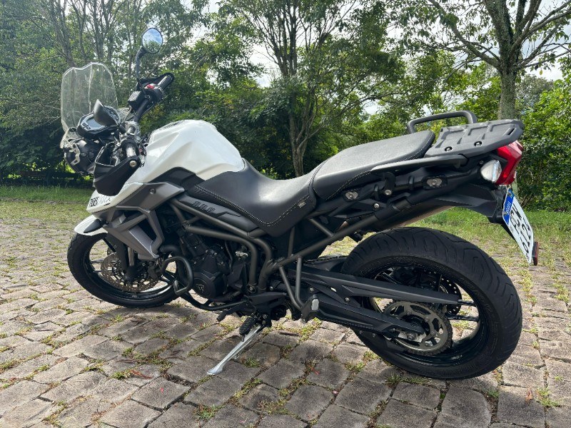 TRIUMPH TIGER 800 /2018 RT 811 VEÍCULOS ARROIO DO MEIO / Carros no Vale