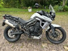 TRIUMPH TIGER 800 /2018 RT 811 VEÍCULOS ARROIO DO MEIO / Carros no Vale