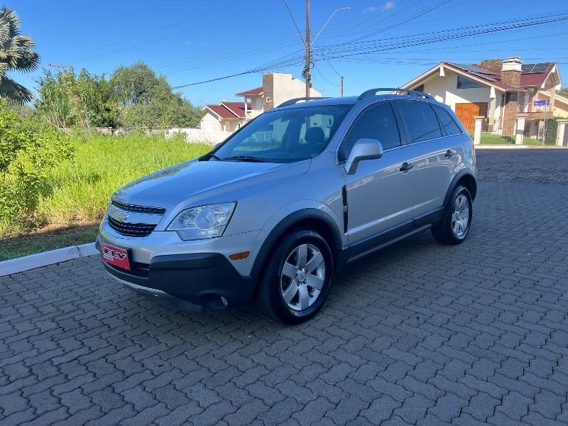 CHEVROLET CAPTIVA 2.4 ECOTEC 16V 2011/2011 ELY AUTOMÓVEIS LAJEADO / Carros no Vale