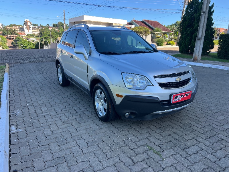 CHEVROLET CAPTIVA 2.4 ECOTEC 16V 2011/2011 ELY AUTOMÓVEIS LAJEADO / Carros no Vale