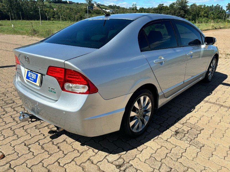 HONDA CIVIC LXL /2011 RT 811 VEÍCULOS ARROIO DO MEIO / Carros no Vale