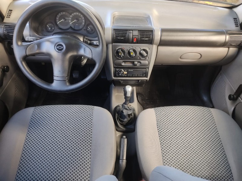 CHEVROLET CLASSIC 1.0 2010/2010 ALTERNATIVA VEÍCULOS LAJEADO / Carros no Vale