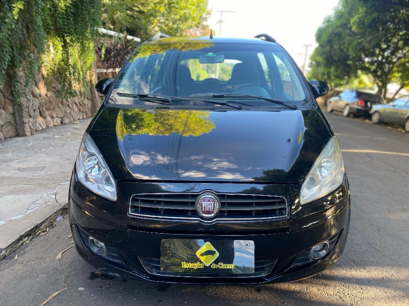 FIAT IDEA ATTRACTIVE 1.4 2012/2013 ESTAÇÃO DO CARRO ESTRELA / Carros no Vale