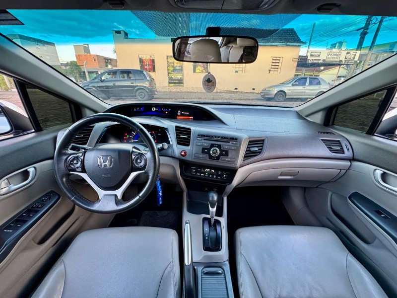 HONDA CIVIC 1.8 LXL 16V FLEX 4P AUTOMÁTICO 2012/2013 AR MULTIMARCAS VENÂNCIO AIRES / Carros no Vale