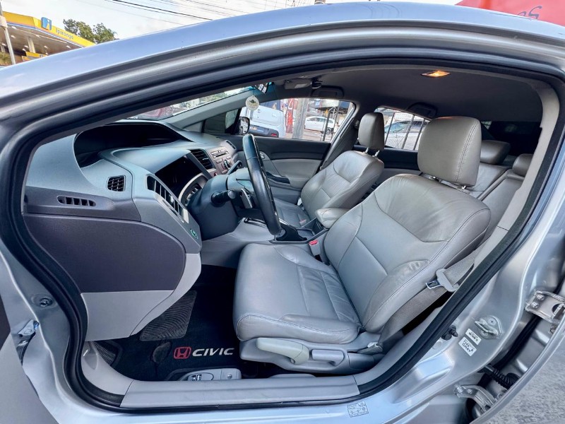 HONDA CIVIC 1.8 LXL 16V FLEX 4P AUTOMÁTICO 2012/2013 AR MULTIMARCAS VENÂNCIO AIRES / Carros no Vale