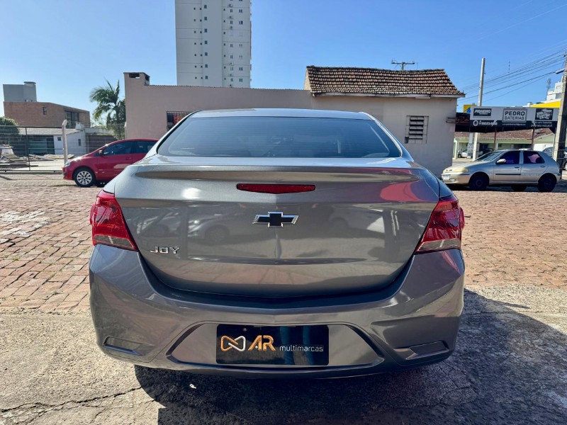 CHEVROLET ONIX PLUS JOY BLACK EDITION 1.0 8V 2021/2021 AR MULTIMARCAS VENÂNCIO AIRES / Carros no Vale