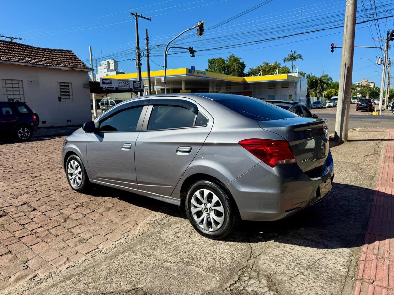 CHEVROLET ONIX PLUS JOY BLACK EDITION 1.0 8V 2021/2021 AR MULTIMARCAS VENÂNCIO AIRES / Carros no Vale