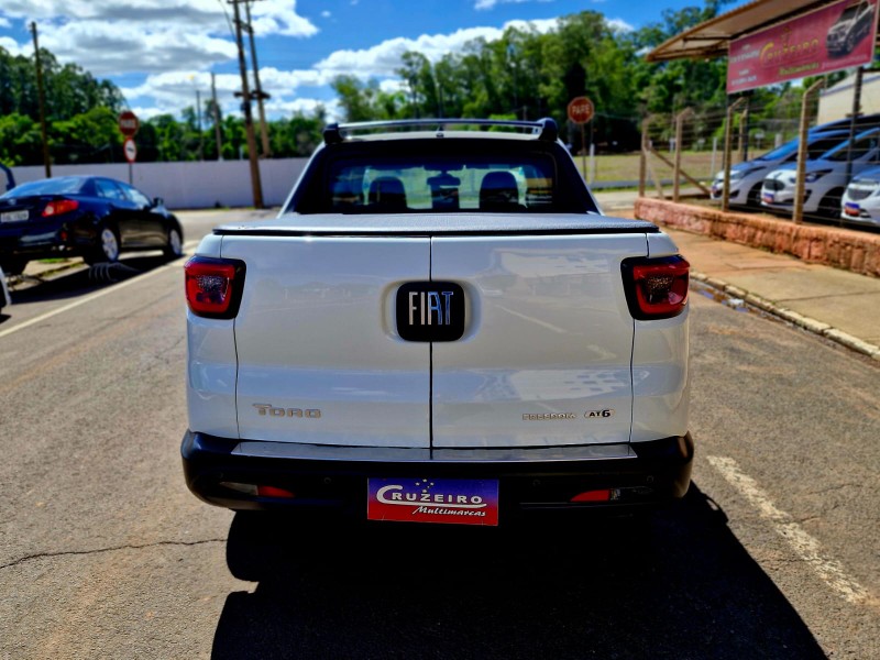 FIAT TORO 1.8 FREEDOM AT6 2017/2018 CRUZEIRO MULTIMARCAS CRUZEIRO DO SUL / Carros no Vale