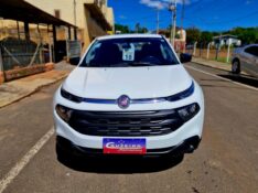 FIAT TORO 1.8 FREEDOM AT6 2017/2018 CRUZEIRO MULTIMARCAS CRUZEIRO DO SUL / Carros no Vale