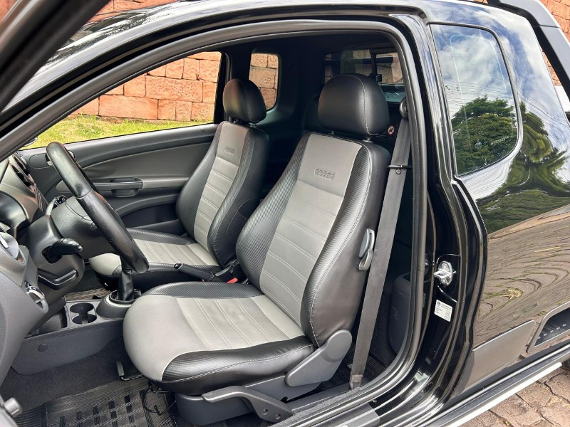 VOLKSWAGEN SAVEIRO CROSS 1.6 T FLEX 16V CE 2015/2015 LS MULTIMARCAS VENÂNCIO AIRES / Carros no Vale
