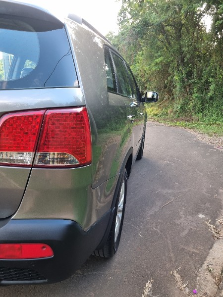KIA KIA SORENTO 2.4 EX 2011/2011 MG VEÍCULOS ARROIO DO MEIO / Carros no Vale