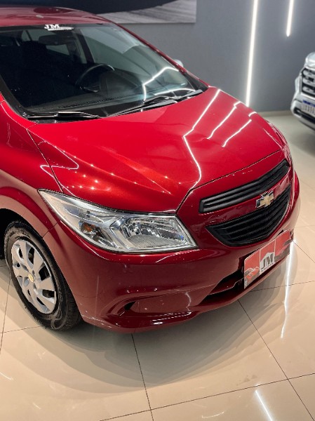 CHEVROLET ONIX HATCH JOY 1.0 8V FLEX 5P MEC. 2017/2018 JM AUTOMÓVEIS VENÂNCIO AIRES / Carros no Vale