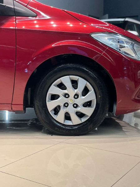 CHEVROLET ONIX HATCH JOY 1.0 8V FLEX 5P MEC. 2017/2018 JM AUTOMÓVEIS VENÂNCIO AIRES / Carros no Vale