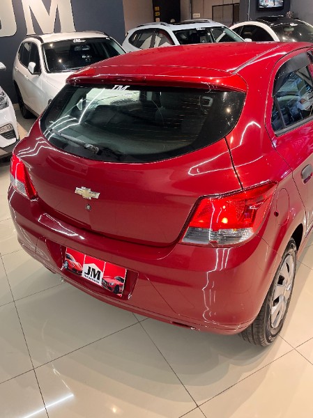 CHEVROLET ONIX HATCH JOY 1.0 8V FLEX 5P MEC. 2017/2018 JM AUTOMÓVEIS VENÂNCIO AIRES / Carros no Vale