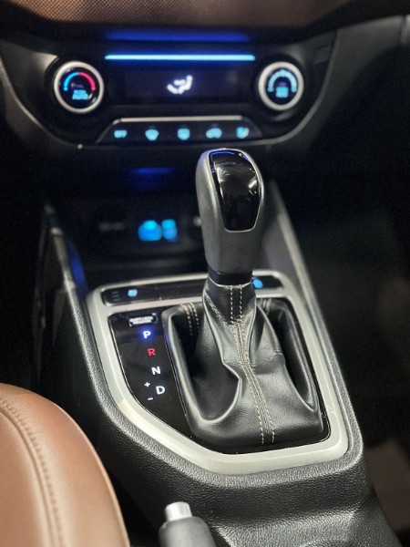 HYUNDAI CRETA 2.0 PRESTIGE 2017/2017 JM AUTOMÓVEIS VENÂNCIO AIRES / Carros no Vale