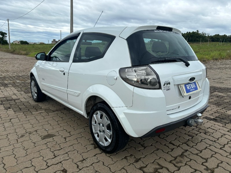 FORD KA 1.0 CLASS 8V /2013 RT 811 VEÍCULOS ARROIO DO MEIO / Carros no Vale