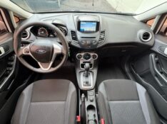 FORD NEW FIESTA HATCH I/ SE HA /2018 IDEAL VEÍCULOS LAJEADO / Carros no Vale