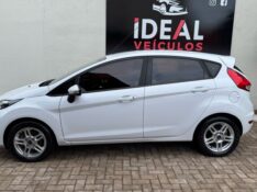 FORD NEW FIESTA HATCH I/ SE HA /2018 IDEAL VEÍCULOS LAJEADO / Carros no Vale