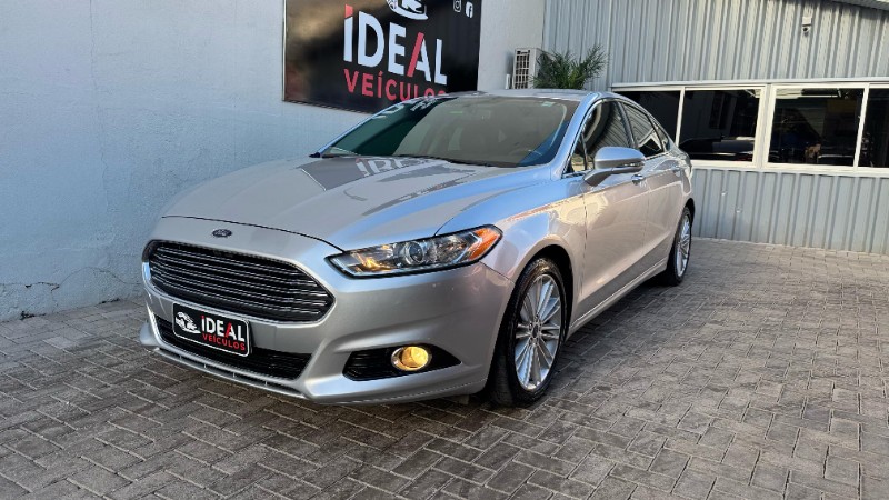 FORD FUSION 2.0 TITANIUM ECOBOOST FWD /2013 IDEAL VEÍCULOS LAJEADO / Carros no Vale