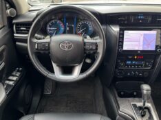 TOYOTA HILUX SW4 2.8 SRX /2021 IDEAL VEÍCULOS LAJEADO / Carros no Vale