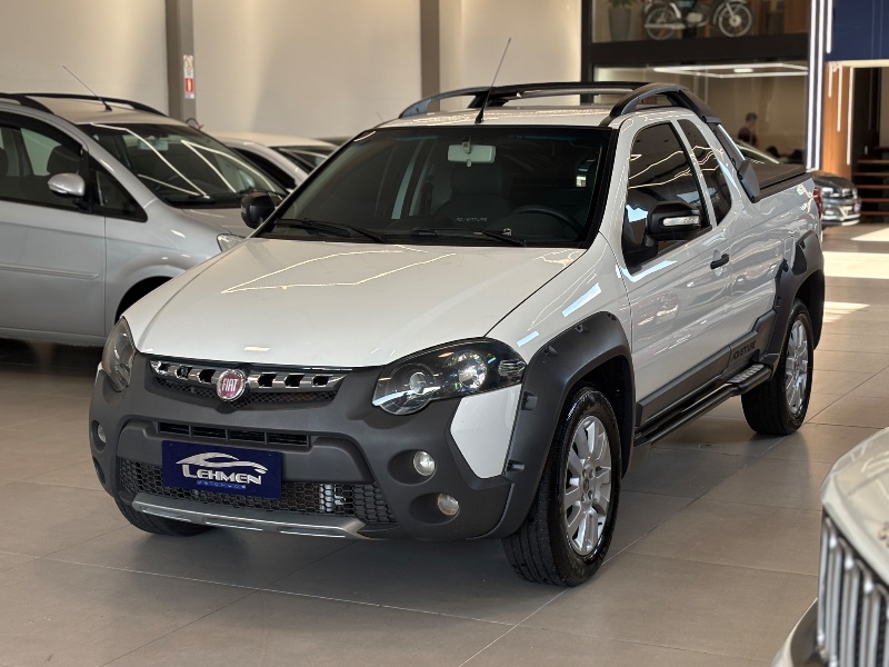 FIAT STRADA 1.8 MPI ADVENTURE CE 16V /2014 LEHMEN VEÍCULOS VENÂNCIO AIRES / Carros no Vale