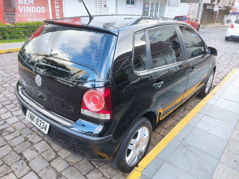 VOLKSWAGEN POLO HATCH 1.6 2006/2007 ALTERNATIVA VEÍCULOS LAJEADO / Carros no Vale