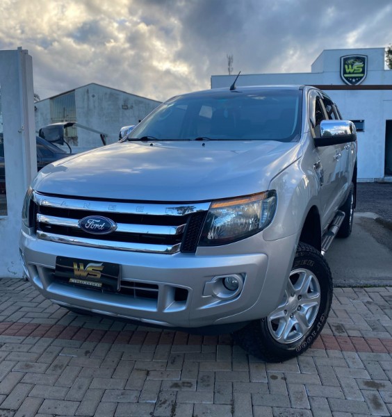 FORD RANGER 3.2 XLT 4X4 CD 20V DIESEL 4P AUTOMÁTICO 2013/2014 WS MULTIMARCAS VENÂNCIO AIRES / Carros no Vale
