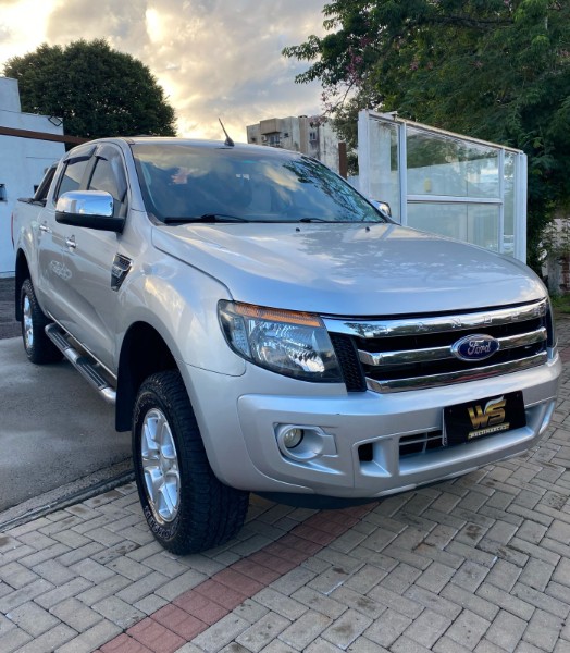 FORD RANGER 3.2 XLT 4X4 CD 20V DIESEL 4P AUTOMÁTICO 2013/2014 WS MULTIMARCAS VENÂNCIO AIRES / Carros no Vale
