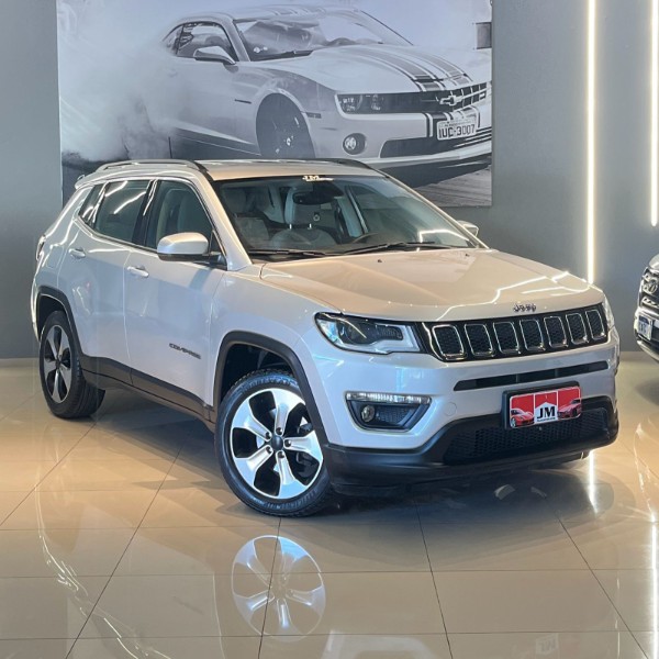 JEEP COMPASS 2.0 16V LONGITUDE 2018/2018 JM AUTOMÓVEIS VENÂNCIO AIRES / Carros no Vale