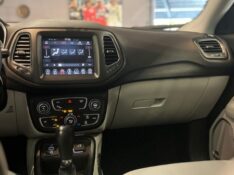 JEEP COMPASS 2.0 16V LONGITUDE 2018/2018 JM AUTOMÓVEIS VENÂNCIO AIRES / Carros no Vale