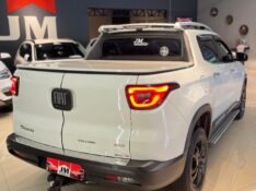 FIAT TORO 2.0 4×4 VOLCANO 9 2017/2017 JM AUTOMÓVEIS VENÂNCIO AIRES / Carros no Vale