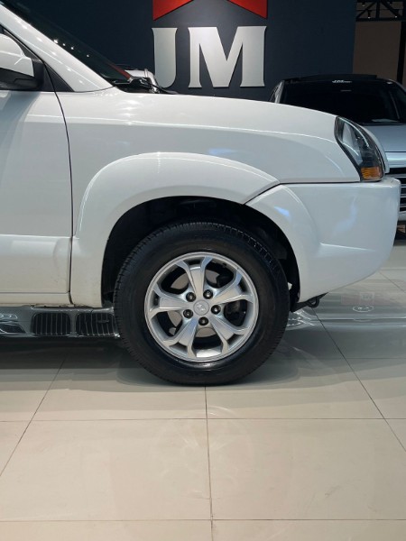 HYUNDAI TUCSON 1.6 GLS 2016/2017 JM AUTOMÓVEIS VENÂNCIO AIRES / Carros no Vale