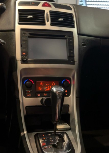 PEUGEOT 307 2.0 PREMIUM 16V 2011/2012 JM AUTOMÓVEIS VENÂNCIO AIRES / Carros no Vale