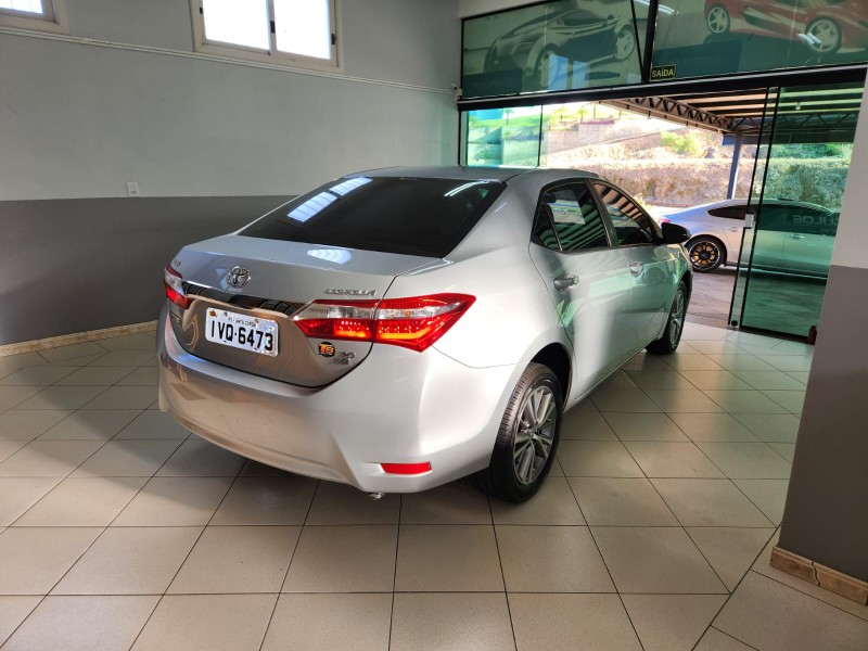 TOYOTA COROLLA XEI 2.0 2014/2015 TS VEÍCULOS ANTA GORDA / Carros no Vale