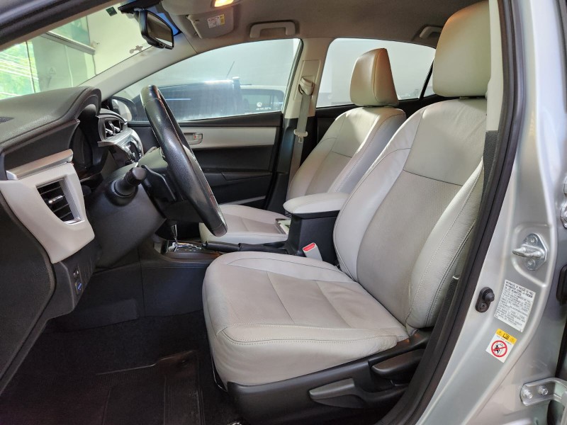 TOYOTA COROLLA XEI 2.0 2014/2015 TS VEÍCULOS ANTA GORDA / Carros no Vale