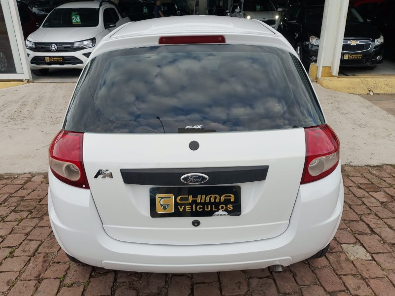 FORD KA 1.0 8V FLEX /2011 CHIMA VEÍCULOS VENÂNCIO AIRES / Carros no Vale