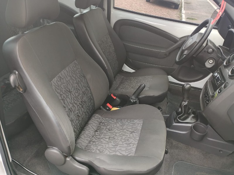 FORD KA 1.0 8V FLEX /2011 CHIMA VEÍCULOS VENÂNCIO AIRES / Carros no Vale