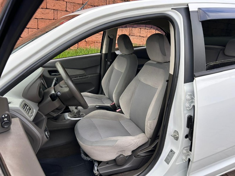 CHEVROLET COBALT LTZ 1.8 8V ECONO.FLEX 4P MEC. 2014/2014 LS MULTIMARCAS VENÂNCIO AIRES / Carros no Vale