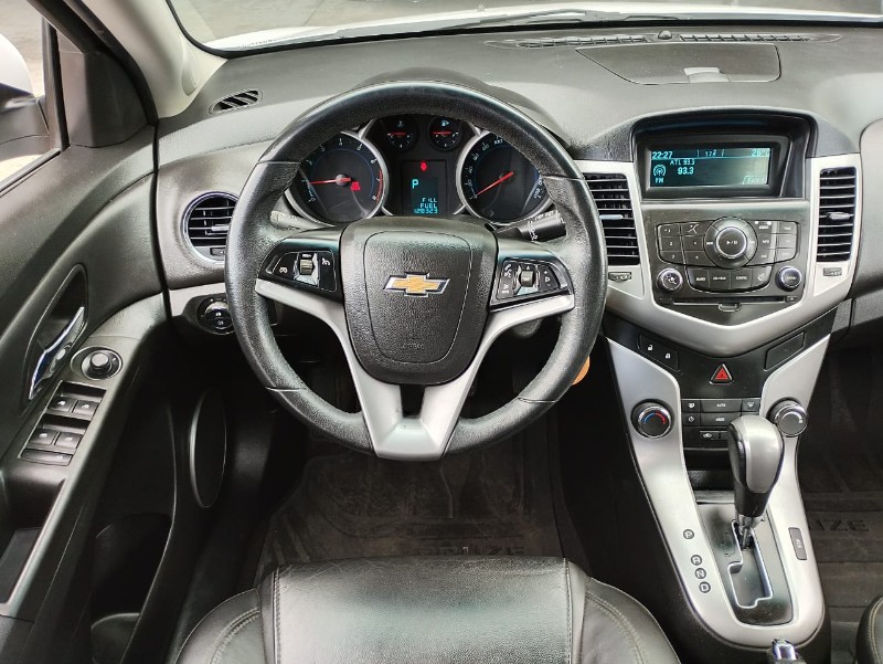CHEVROLET CRUZE HB SPORT LT /2014 CHIMA VEÍCULOS VENÂNCIO AIRES / Carros no Vale