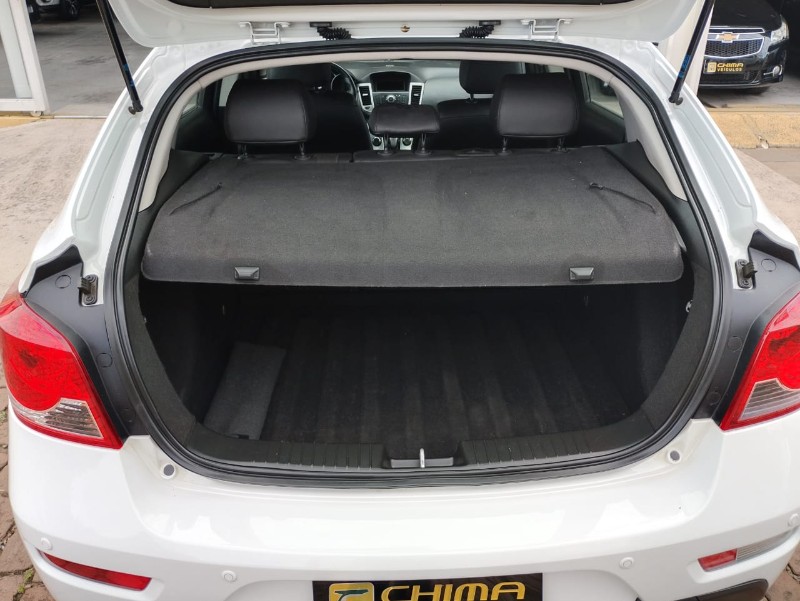 CHEVROLET CRUZE HB SPORT LT /2014 CHIMA VEÍCULOS VENÂNCIO AIRES / Carros no Vale