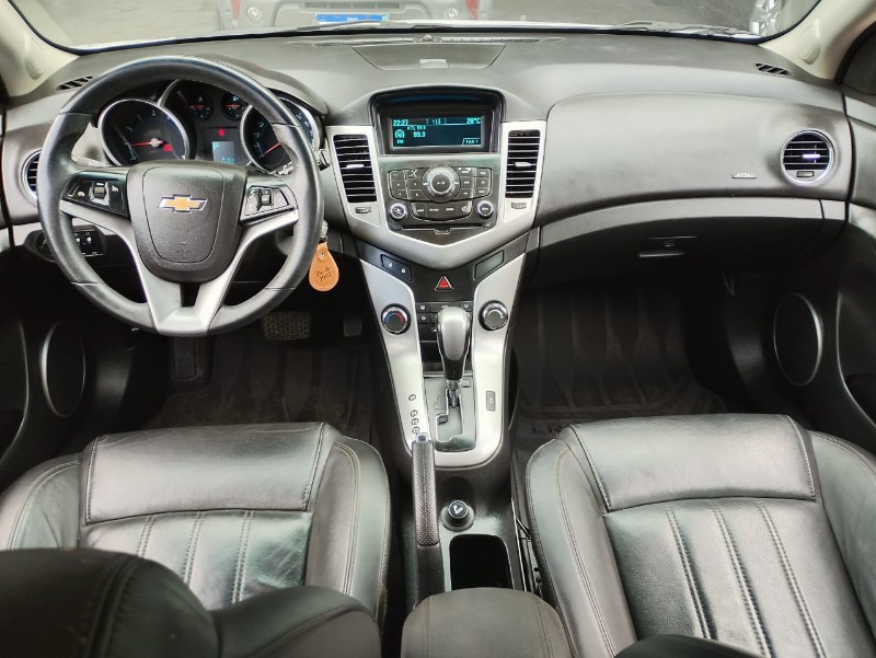 CHEVROLET CRUZE HB SPORT LT /2014 CHIMA VEÍCULOS VENÂNCIO AIRES / Carros no Vale