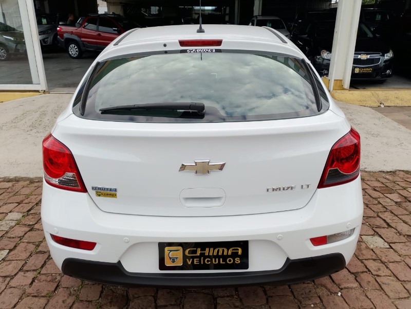 CHEVROLET CRUZE HB SPORT LT /2014 CHIMA VEÍCULOS VENÂNCIO AIRES / Carros no Vale