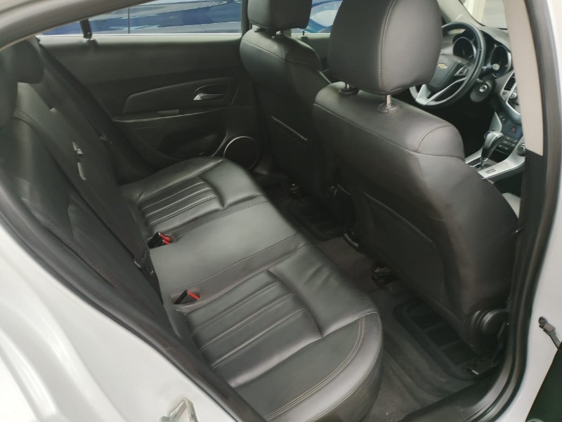 CHEVROLET CRUZE HB SPORT LT /2014 CHIMA VEÍCULOS VENÂNCIO AIRES / Carros no Vale