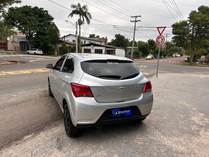 CHEVROLET ONIX HATCH LT 1.0 8V FLEXPOWER 5P MEC. 2019/2019 LS MULTIMARCAS VENÂNCIO AIRES / Carros no Vale
