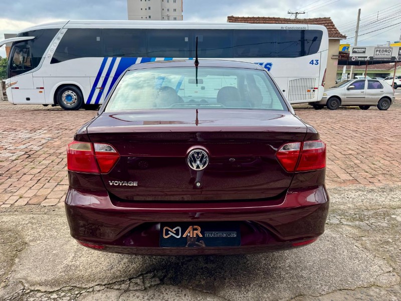 VOLKSWAGEN VOYAGE 1.0 CITY MI TOTAL FLEX 8V 4P 2014/2015 AR MULTIMARCAS VENÂNCIO AIRES / Carros no Vale
